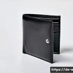 에르메스 지갑 컬렉션에서의 선택 팁 - A sophisticated Hermes wallet scene showcasing a medium-sized wallet made of textured, grained leath...